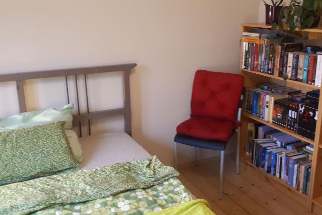 Private Room In Our Home With Free Vvo Ticket & Cats Pirna Ngoại thất bức ảnh