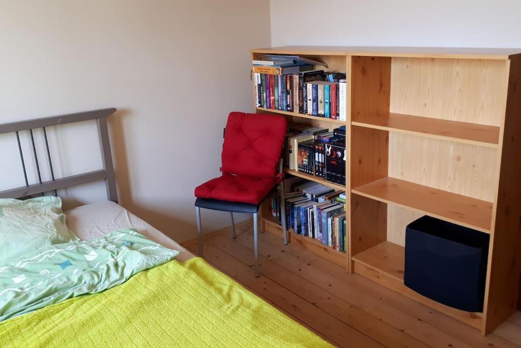Private Room In Our Home With Free Vvo Ticket & Cats Pirna Ngoại thất bức ảnh