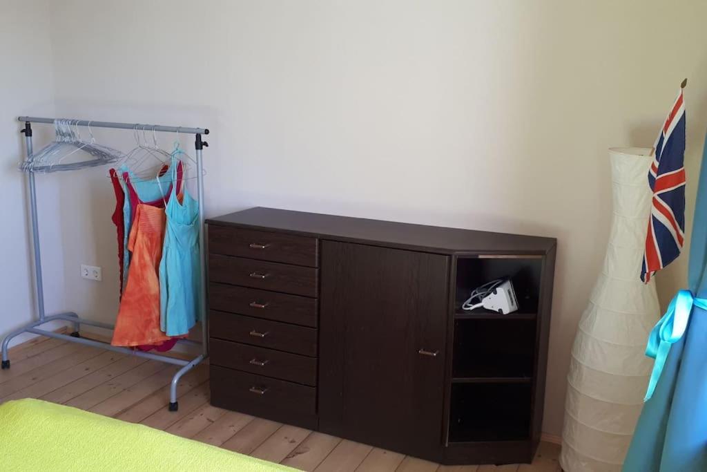 Private Room In Our Home With Free Vvo Ticket & Cats Pirna Ngoại thất bức ảnh